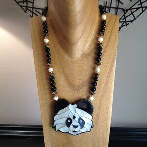 Vintage Lee Sands MOP Mother of Pearl Shell Panda Pendant Necklace
